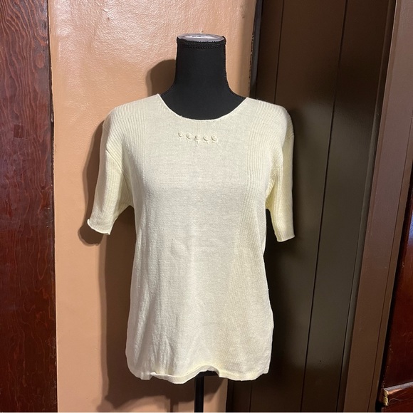 Vintage Villager Yellow Knit Top With Rose Embroidery - Picture 3 of 5